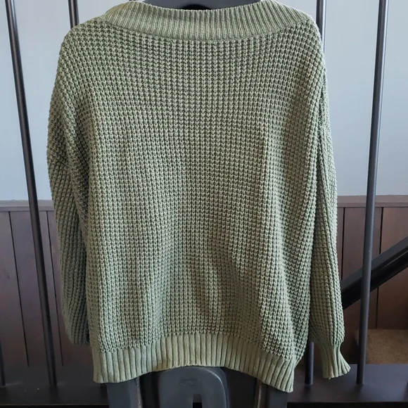 Light knit pullover - Picture 2 of 3